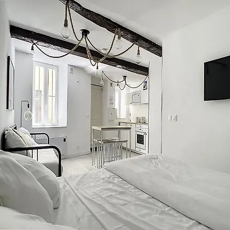 7b Classe 3 Etoiles Climatise A 2 Mn Du Port Bylaconciergerie13 Apartment *