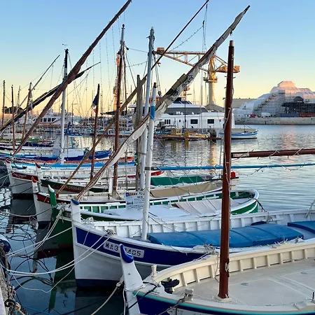 7b Classe 3 Etoiles Climatise A 2 Mn Du Port Bylaconciergerie13 Apartment *